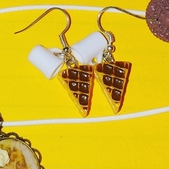 Handmade Jewelry - Waffle Cake & Coffee Earrings